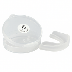 Mouth guard with case